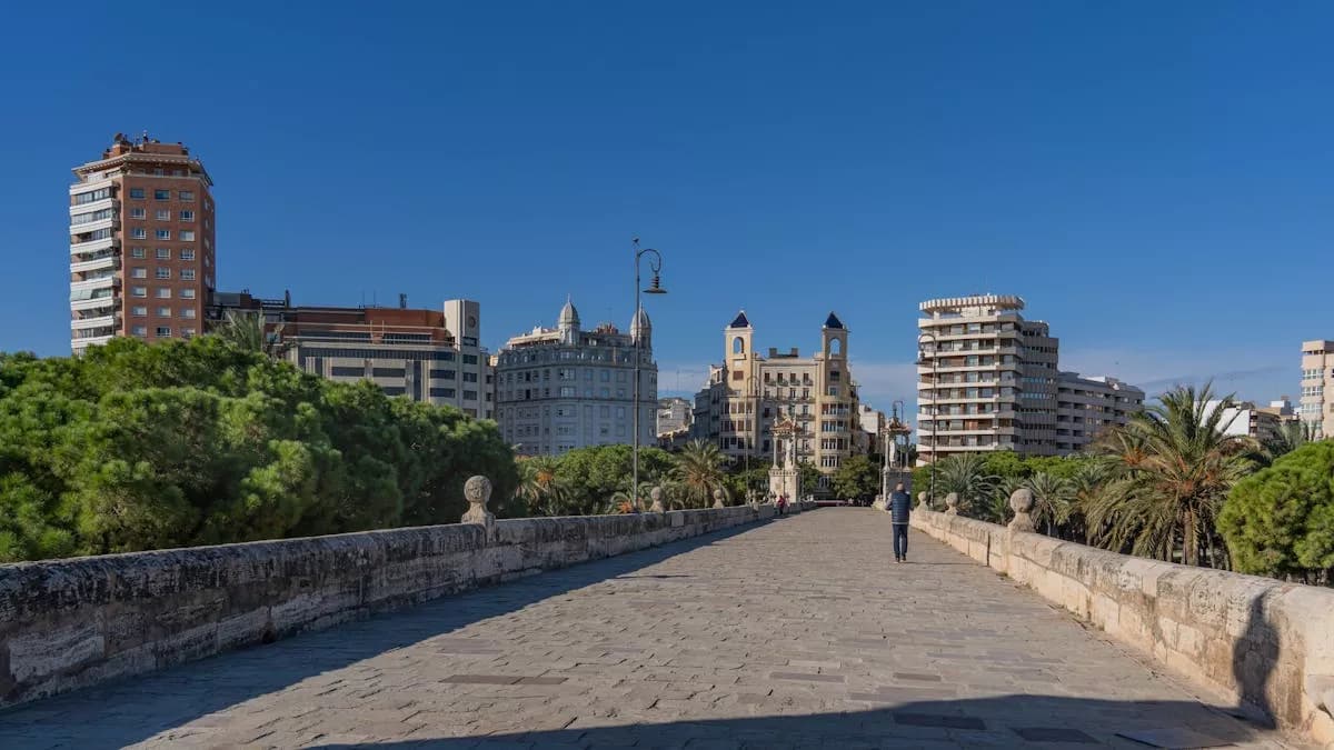 Alquiler Trasteros Valencia: Precios 2026